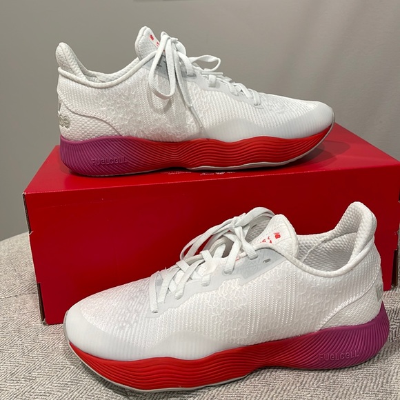 New Balance Shoes - New Balance Women's FuelCell Shift TR Shoes size US 7.5